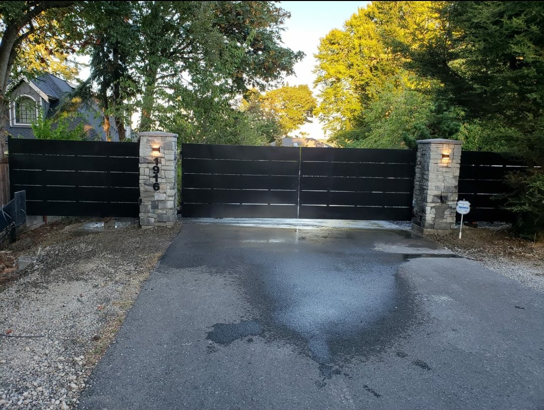 Factors to consider when choosing automatic gates for your driveway